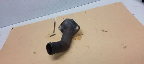 Volkswagen Transporter - Caravelle T5 Engine coolant pipe/hose 038121121D