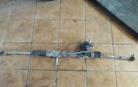 Citroen C4 I Picasso Steering rack 9631166780