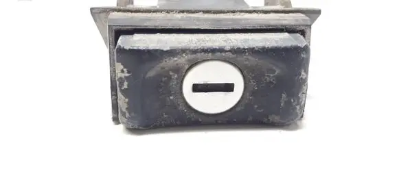 Volkswagen Golf II Tailgate exterior lock 