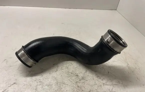 Mercedes-Benz E W211 Intercooler hose/pipe A2115282282