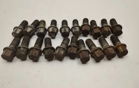 Mercedes-Benz E W212 Nuts/bolts 