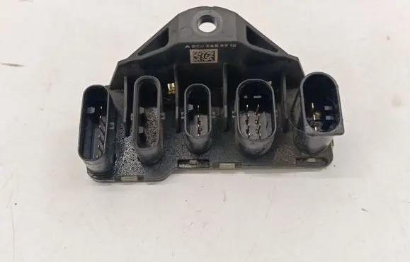 Mercedes-Benz E W213 Current control relay A0005459712