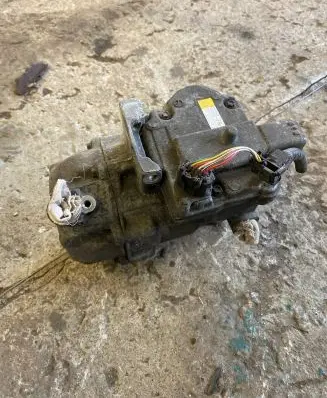 Toyota Auris E180 Air conditioning (A/C) compressor (pump) 0422001032 ES14C