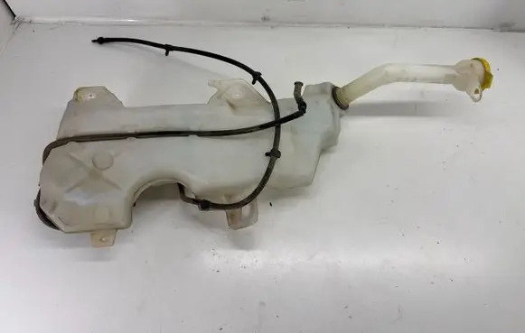 Chrysler Pacifica Windshield washer fluid reservoir/tank 68229314AC 68125516AA 68321436AA