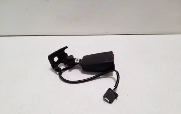 Opel Ampera Rear seatbelt buckle 8100C016