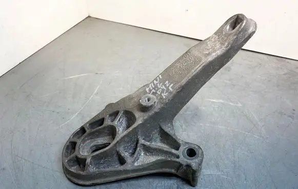 Mini Cooper Countryman R60 Gearbox mounting bracket 67871110