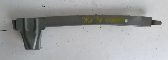Toyota Auris E180 Front door windshield rail 