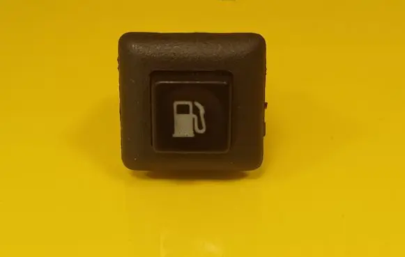 Opel Sintra Fuel tank opening switch 10285912