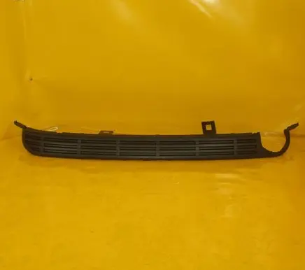 Opel Vectra C Front bumper lower grill 239263762