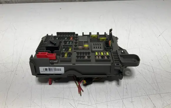 BMW X5 E70 Fuse box set 6945151 B010105300