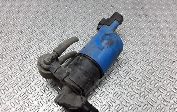Peugeot 308 Windscreen/windshield washer pump