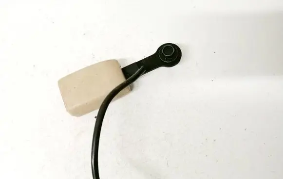 Nissan Quest Front seatbelt buckle 6200187678