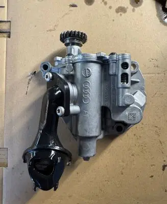 Porsche Macan (95B) Oil pump 06H115105FL