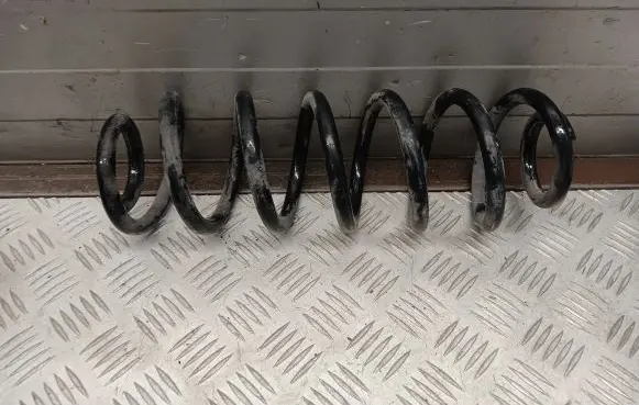 Audi Q3 8U Rear coil spring