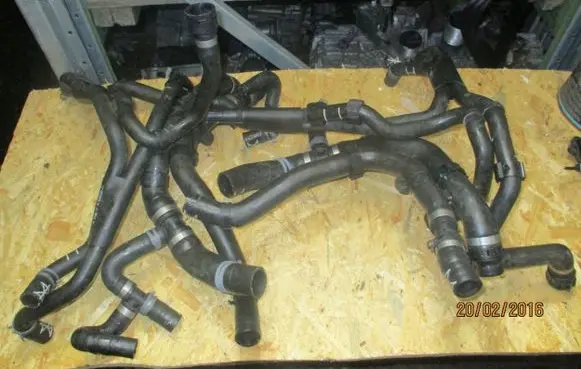 Volkswagen Transporter - Caravelle T6 Engine coolant pipe/hose