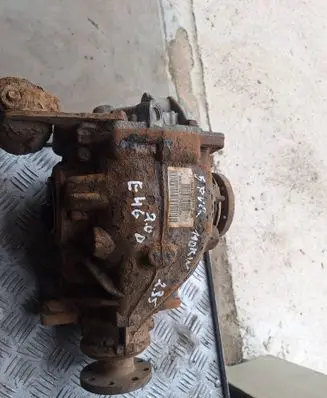 BMW 3 E46 Rear differential 7518845 8902102515450044 2637R235