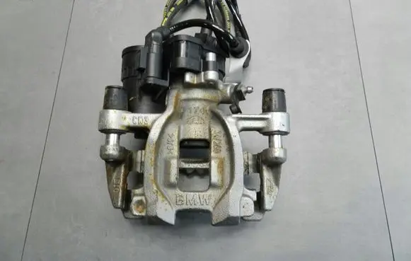 BMW X1 F48 F49 Rear brake caliper 6880380