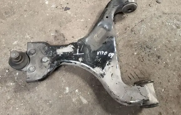 Mercedes-Benz Vito Viano W639 Front lower control arm/wishbone