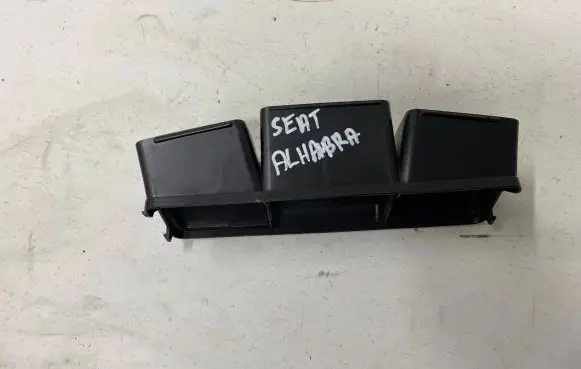 Seat Alhambra (Mk2) Cabin air duct channel 7N1815077