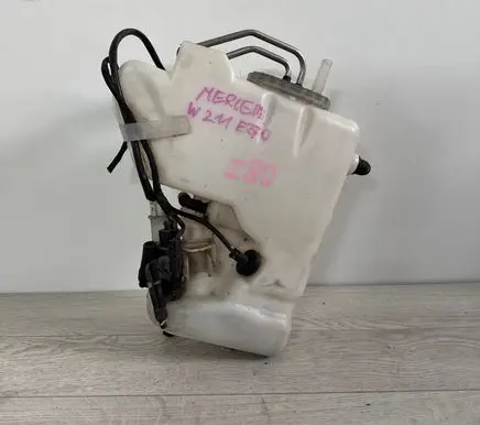 Mercedes-Benz E W211 Windshield washer fluid reservoir/tank 2118600560