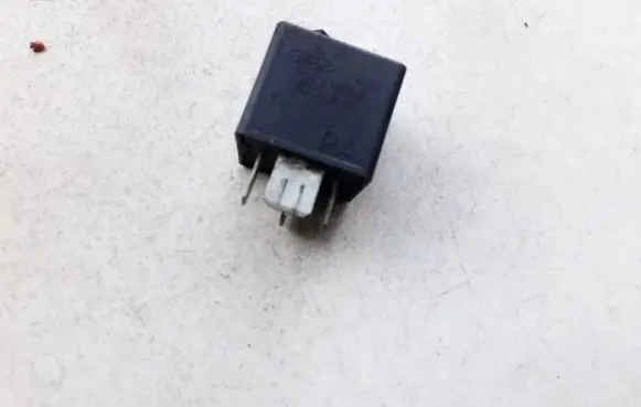 Ford Mondeo MK II Other relay 93bg14n089c1b v23136-j4-x31