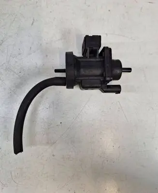 Mercedes-Benz S W220 Vacuum valve A0005450427