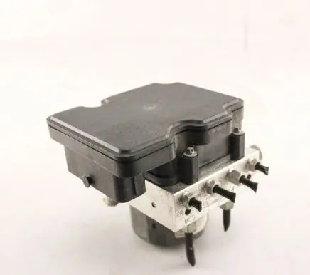 Nissan X-Trail T32 ABS Pump 476604CC0A