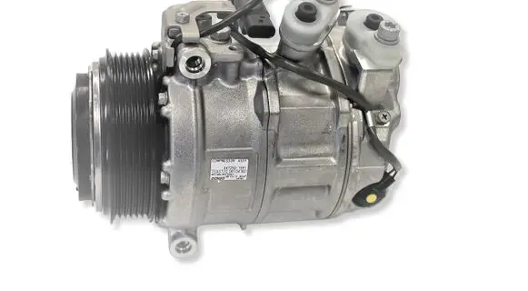 Mercedes-Benz Vito Viano W447 Air conditioning (A/C) compressor (pump) A0008303702