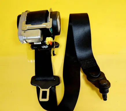 Mercedes-Benz A W169 Front seatbelt 1698607185