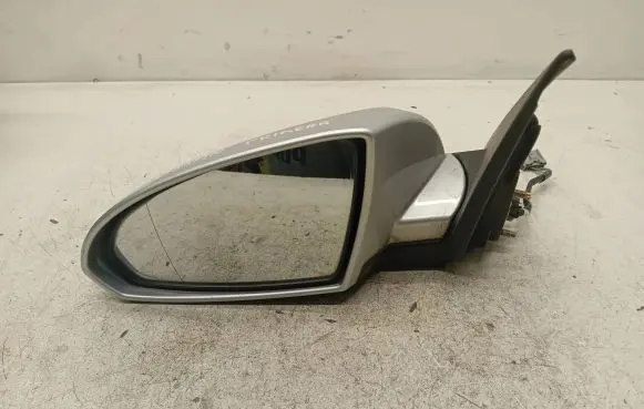 Nissan Primera Front door electric wing mirror 014180
