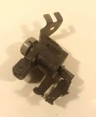 Audi A6 S6 C4 4A Turbo solenoid valve 1J0906283A