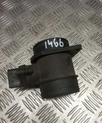 Volkswagen Golf IV Mass air flow meter 0281002531 038906461B