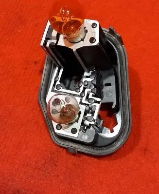 Citroen C5 Tail light bulb cover holder VPAX8X13N004AA 13N004AA
