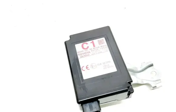 Lexus CT 200H Tire pressure control unit 8976076030