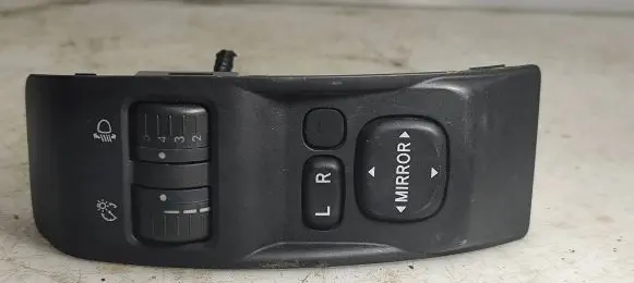 Subaru Forester SH Wing mirror switch 183606