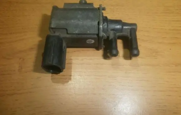 Mazda 626 Turbo solenoid valve k5t48075