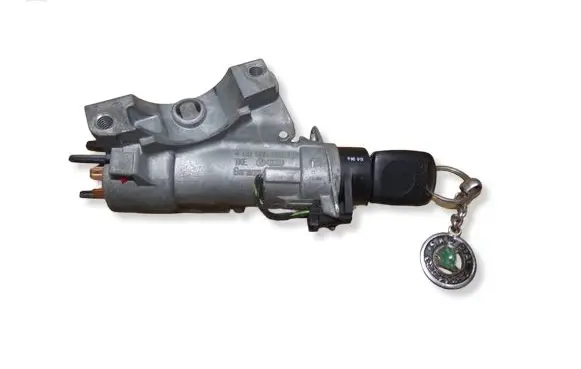 Skoda Fabia Mk1 (6Y) Ignition lock 4B0905851C