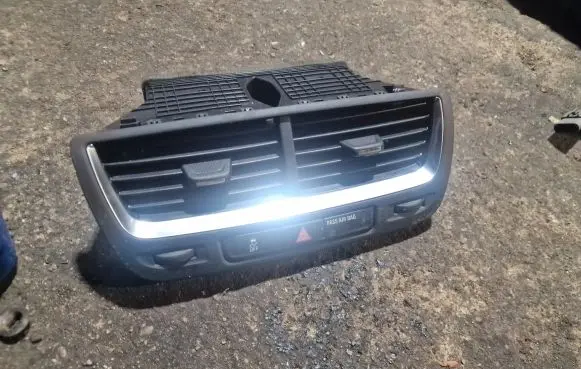 Buick Encore I Hazard light switch