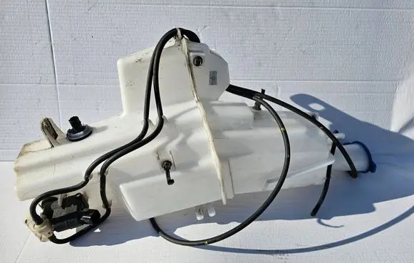 KIA Sportage Windshield washer fluid reservoir/tank 98610F1800