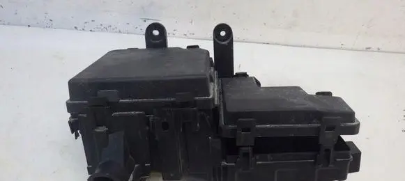 Renault Kadjar Fuse box cover 243824BA0A