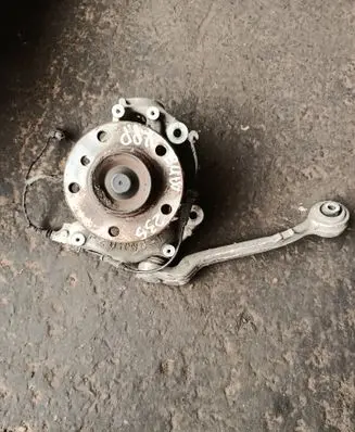 BMW 1 F20 F21 Front wheel hub