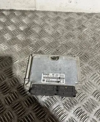 Opel Frontera B Engine control unit/module 90589740