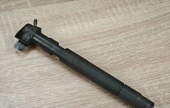 Chevrolet Captiva Fuel injector 28264951