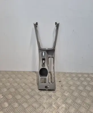 Subaru Forester SG Center console 92132SA000