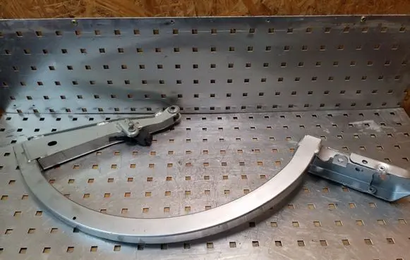 Citroen C5 Tailgate/trunk/boot hinge