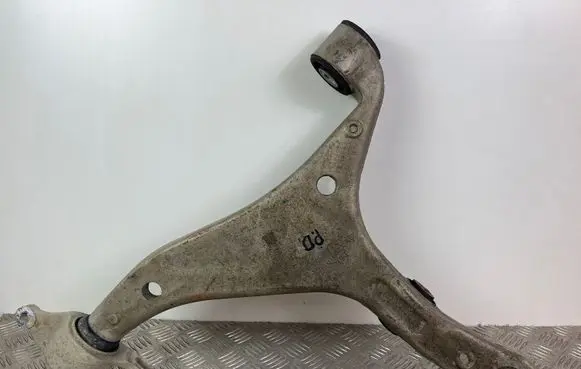 Dodge Durango Front lower control arm/wishbone 04877716AB