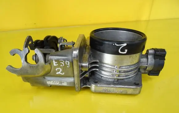 BMW 5 E39 Throttle body valve 13631721456 1433385