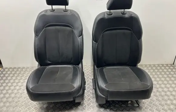 Jeep Grand Cherokee WL Interior set