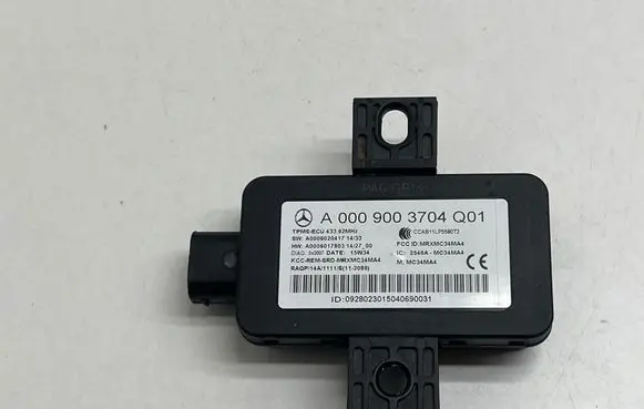 Mercedes-Benz CLA C117 X117 W117 Tire pressure control unit A0009003704
