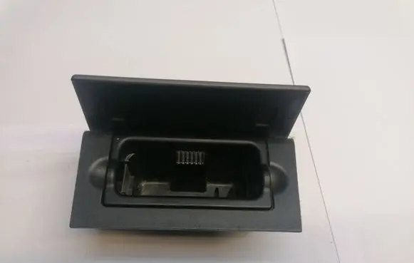 Opel Signum Ashtray (front) 9181518 230635620
